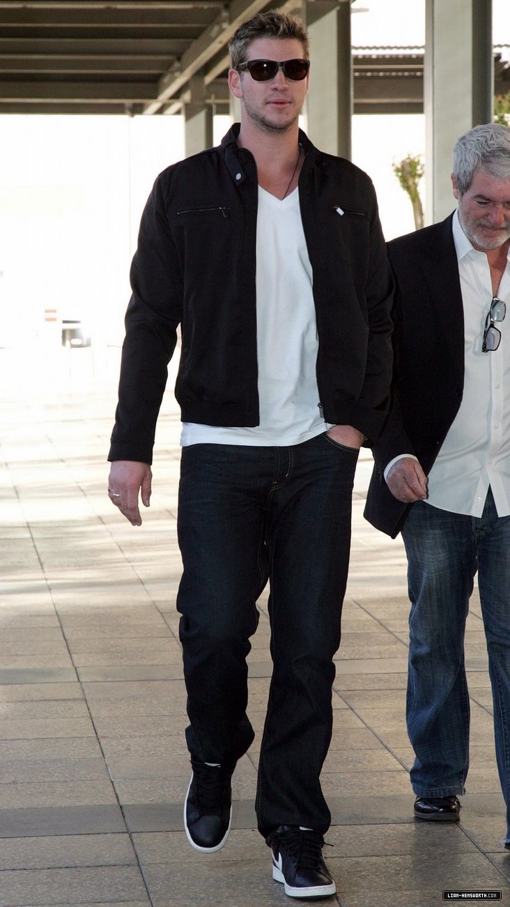 liamhemsworthorg346.jpg