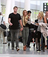 liamhemsworthorg1078.jpg