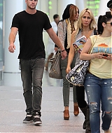 liamhemsworthorg1079.jpg