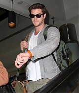 liamhemsworthorg1121.jpg