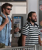 liamhemsworthorg355.jpg