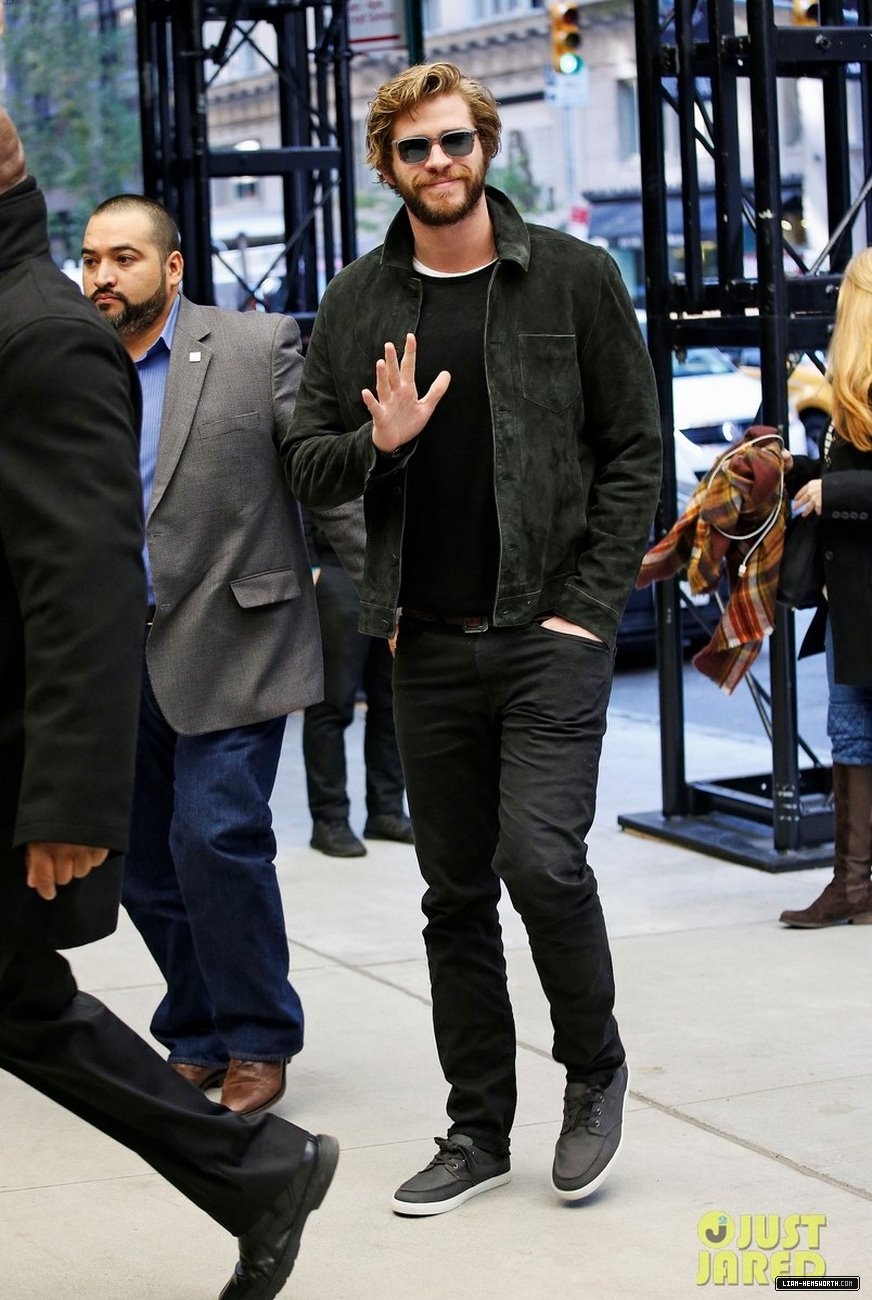 liamhemsworthorg708.jpg