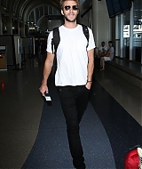 liamhemsworthorg612.jpg