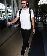 liamhemsworthorg613.jpg