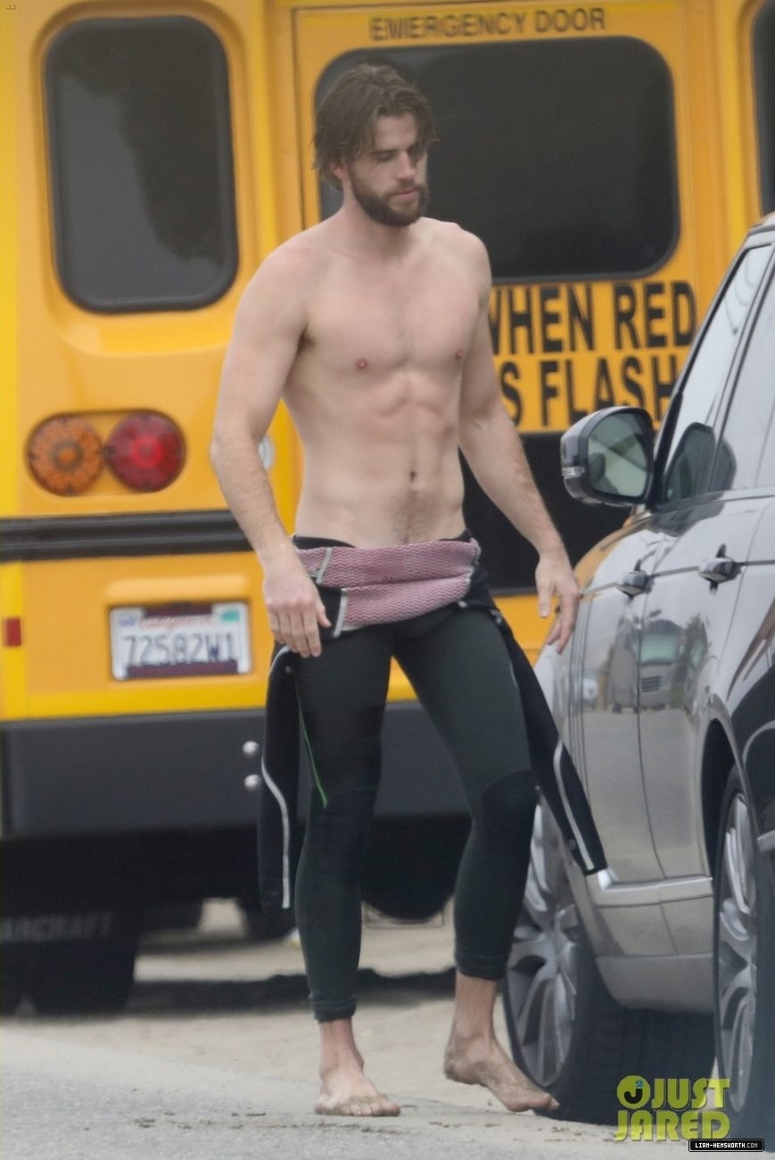 liamhemsworthorg1412.jpg