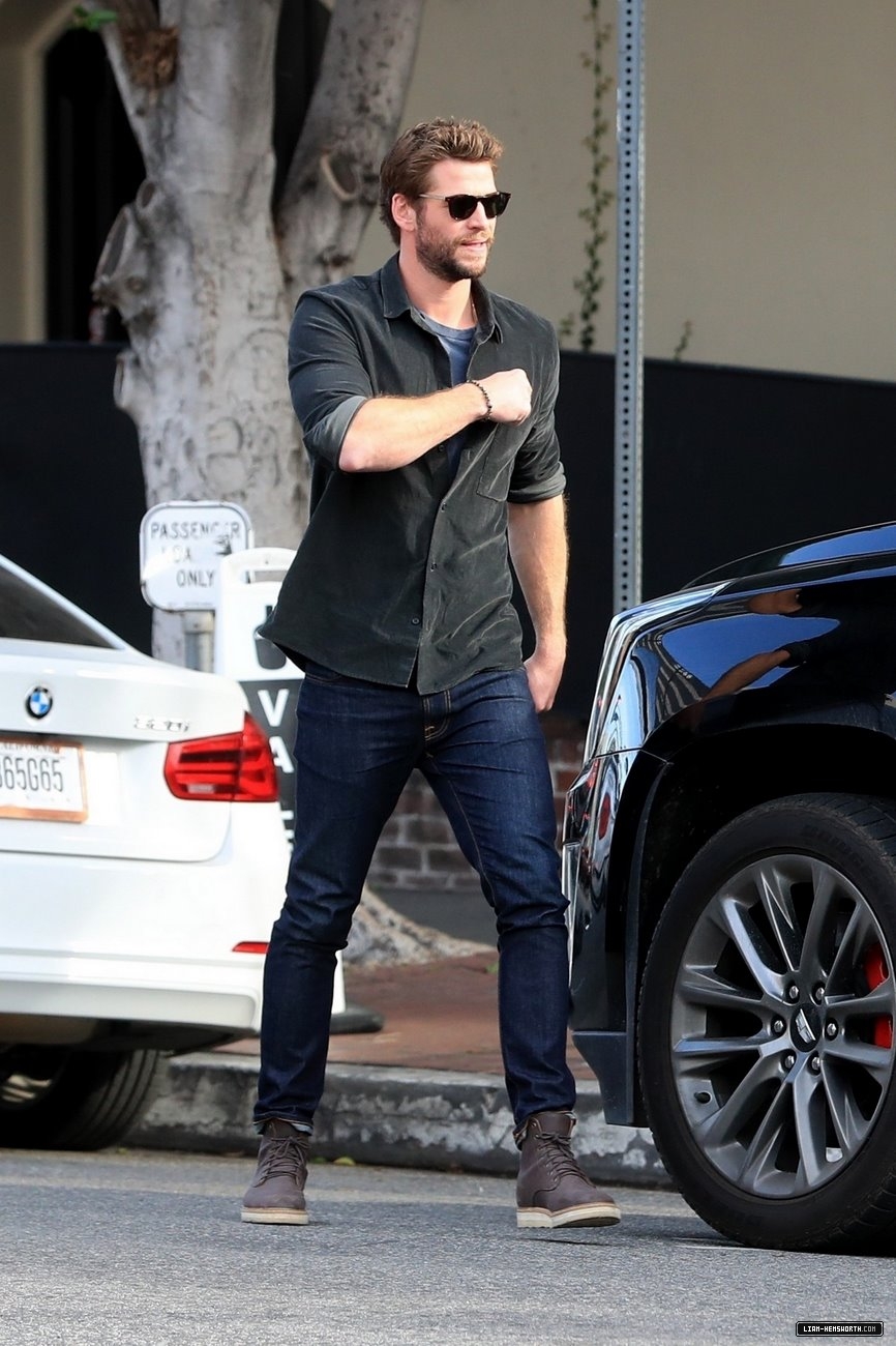 liamhemsworthorg118.jpg