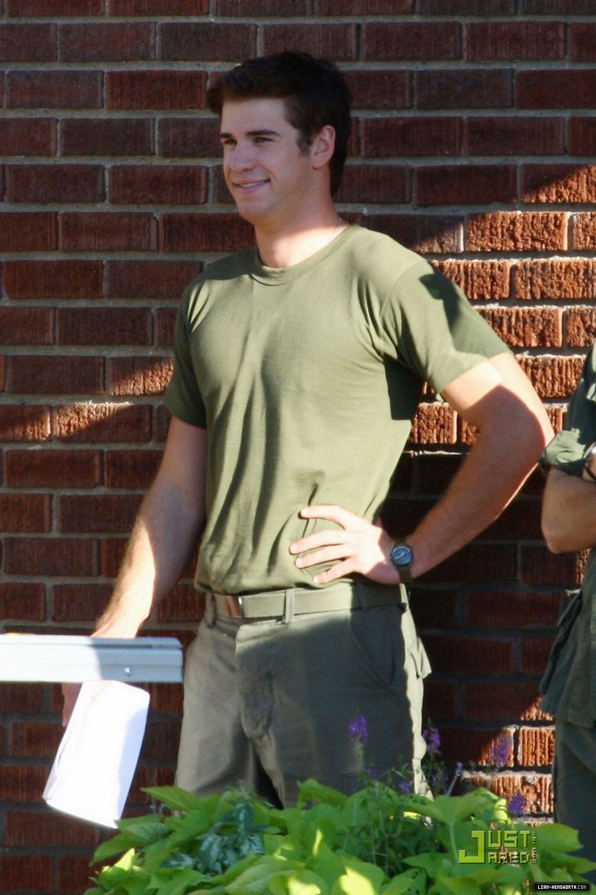 liamhemsworthorg343.jpg