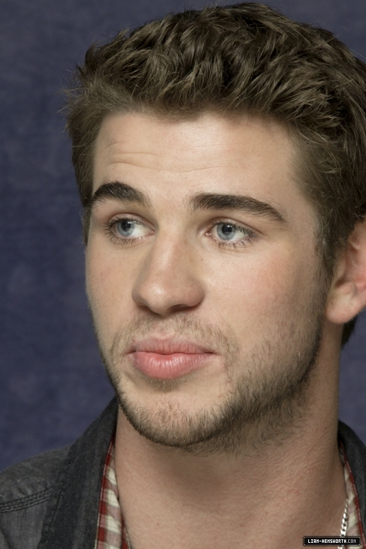 liamhemsworthorg00713.jpg