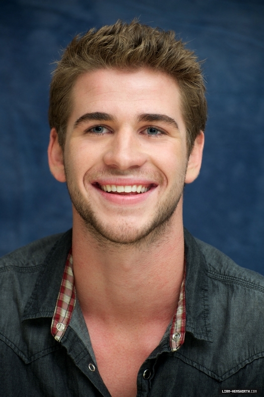 liamhemsworthorg00721.jpg