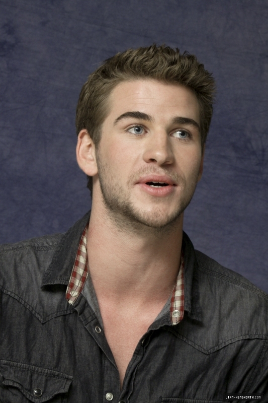 liamhemsworthorg00775.jpg