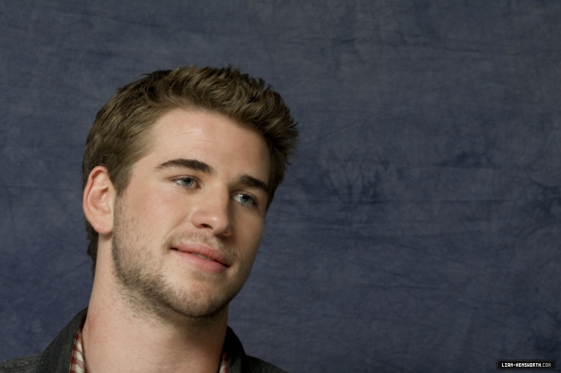 liamhemsworthorg00786.jpg