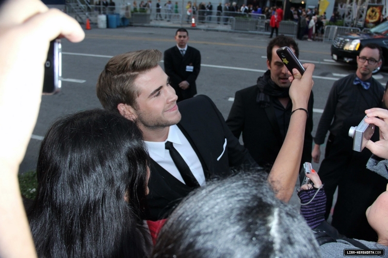 liamhemsworthorg02773.jpg