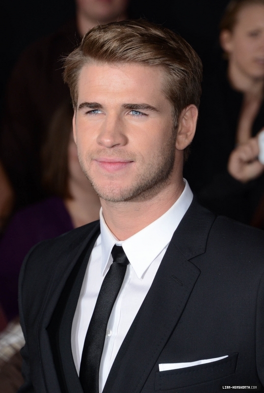 liamhemsworthorg02802.jpg