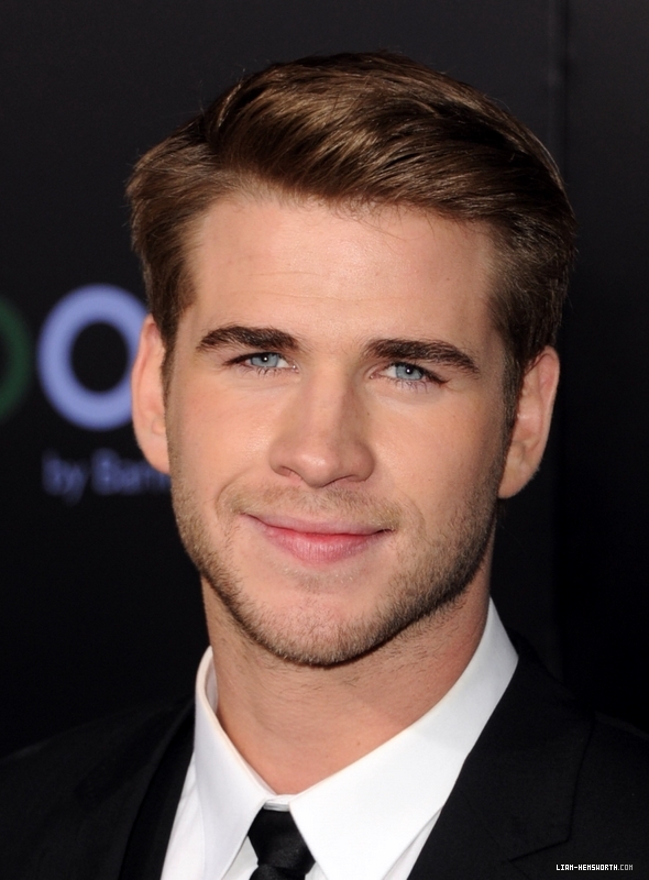liamhemsworthorg02829.jpg