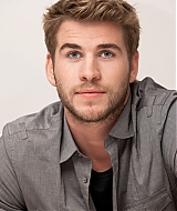 liamhemsworthorg03466.jpg