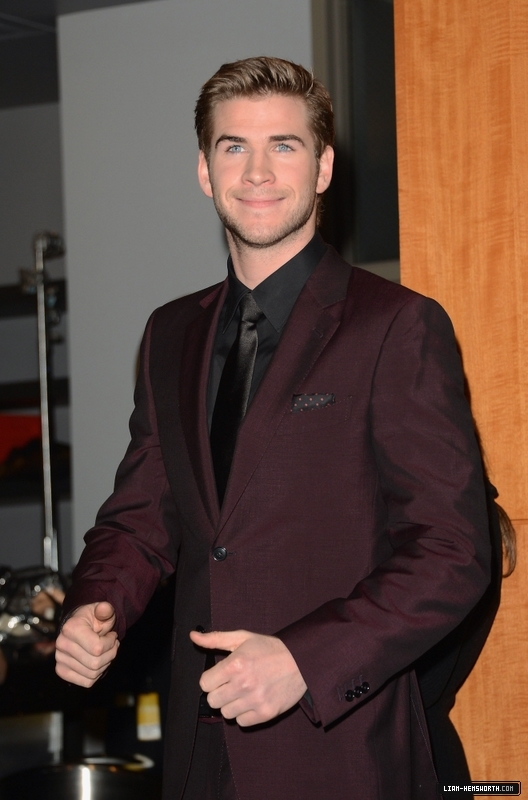 liamhemsworthorg03862.jpg
