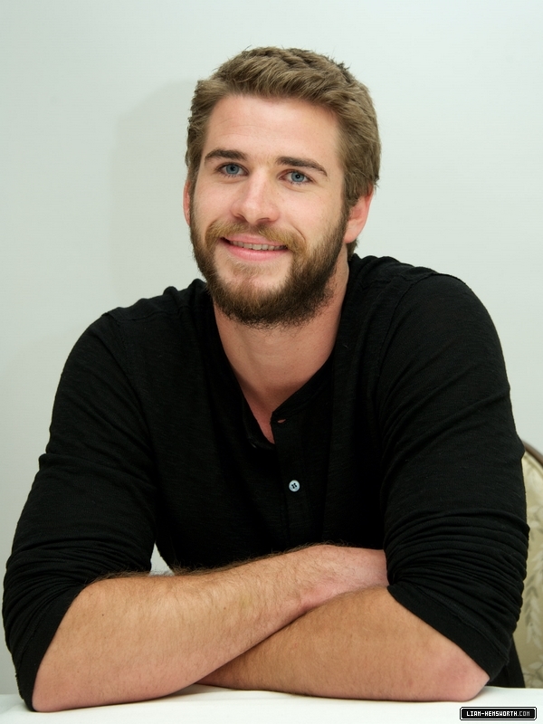 liamhemsworthorg04974.jpg