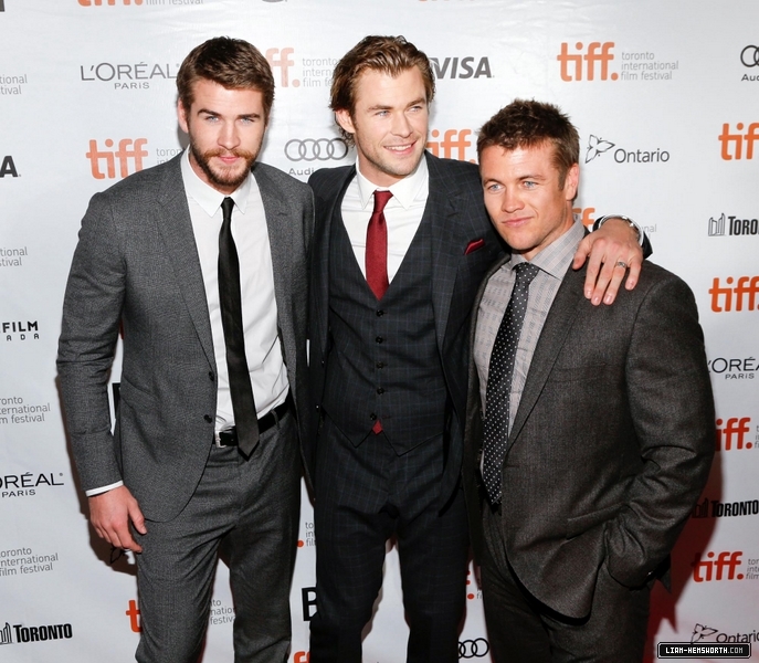 liamhemsworthorg07844.jpg