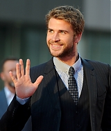 liamhemsworthorg10914.jpg