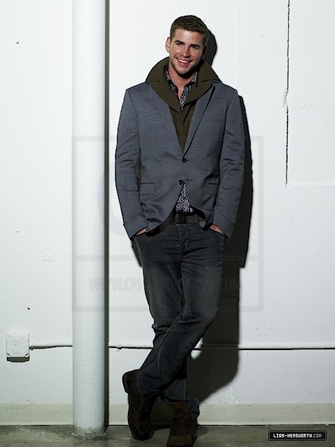 liamhemsworthorg092.jpg