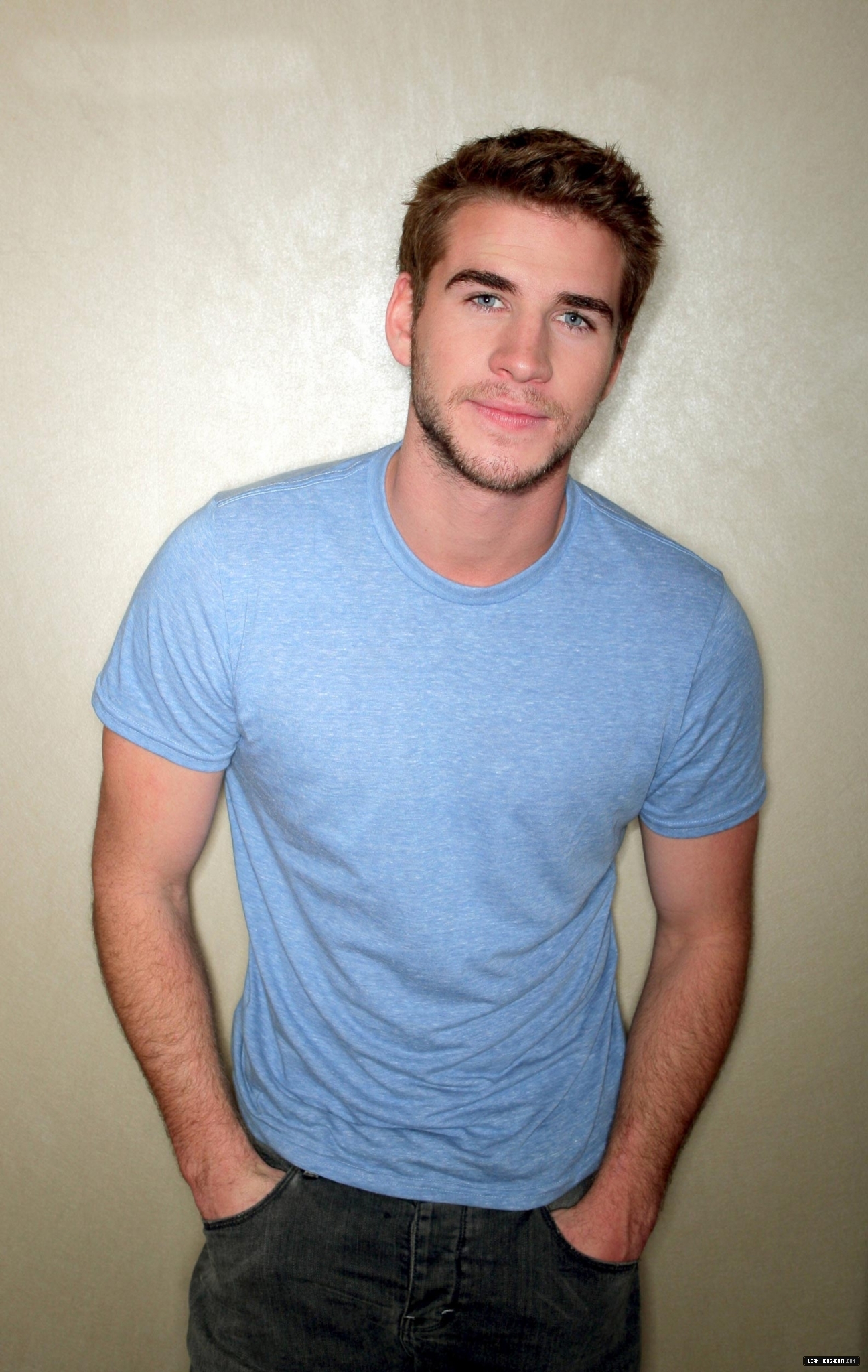liamhemsworthorg378.jpg