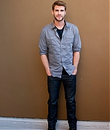 liamhemsworthorg018.jpg