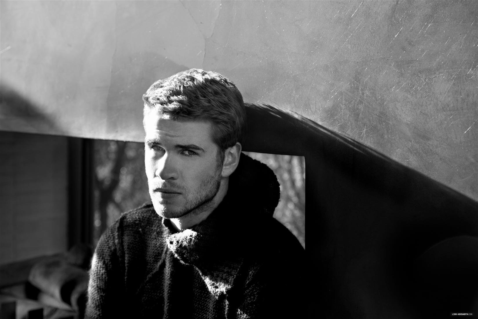 liamhemsworthorg050.jpg