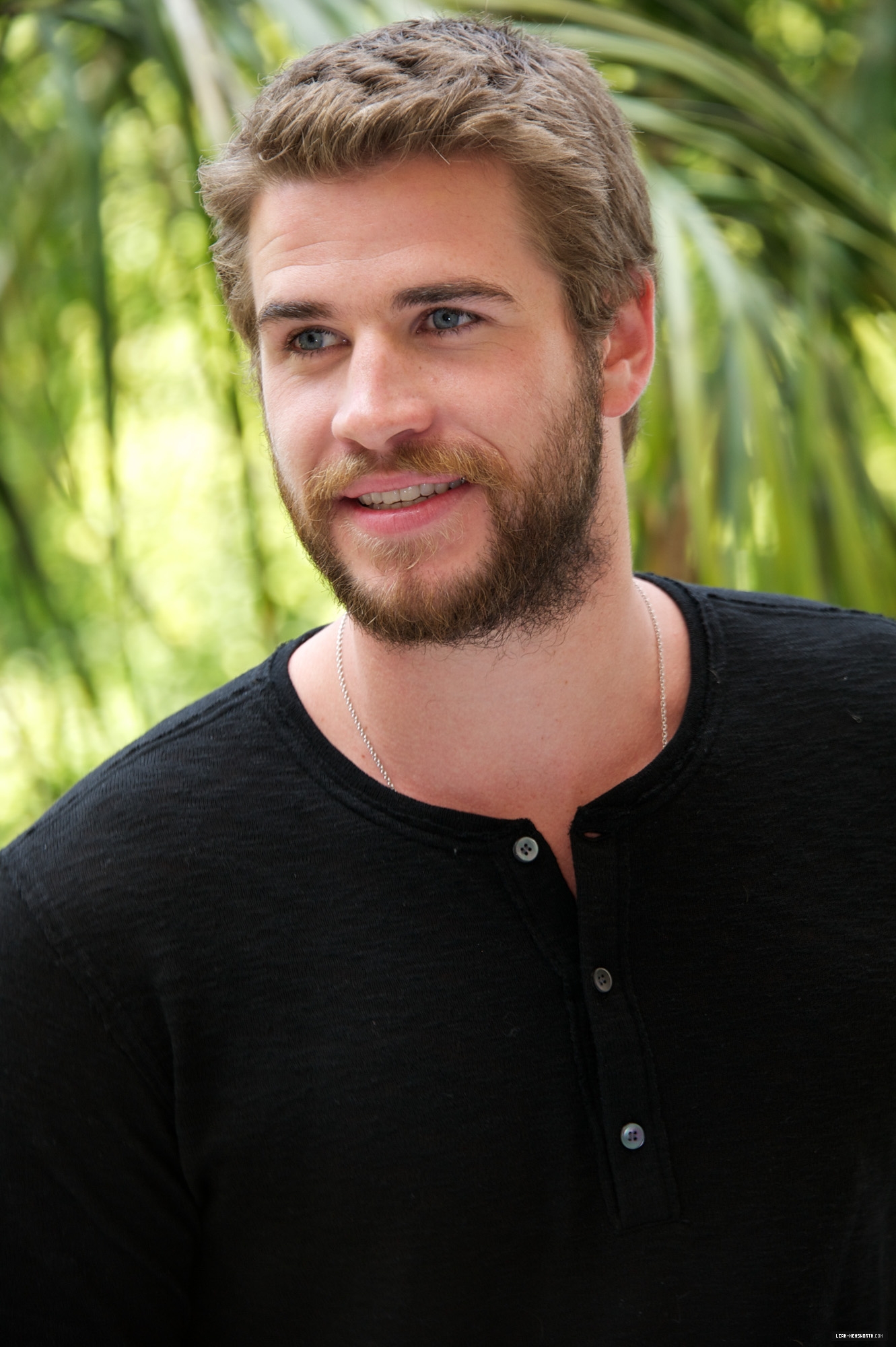 liamhemsworthorg267.jpg
